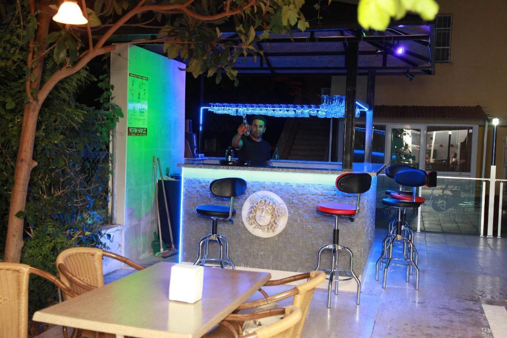 Otel Guenduez Antalya Buitenkant foto