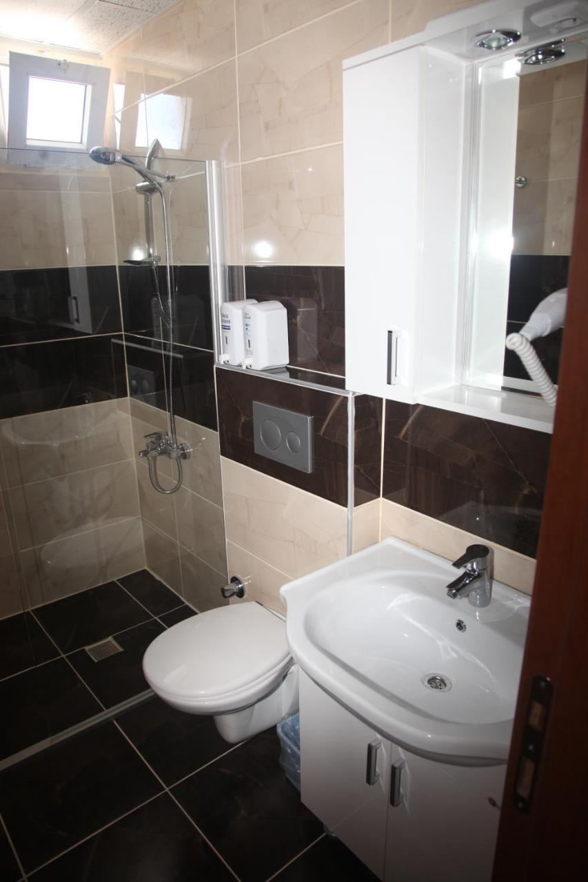 Otel Guenduez Antalya Buitenkant foto
