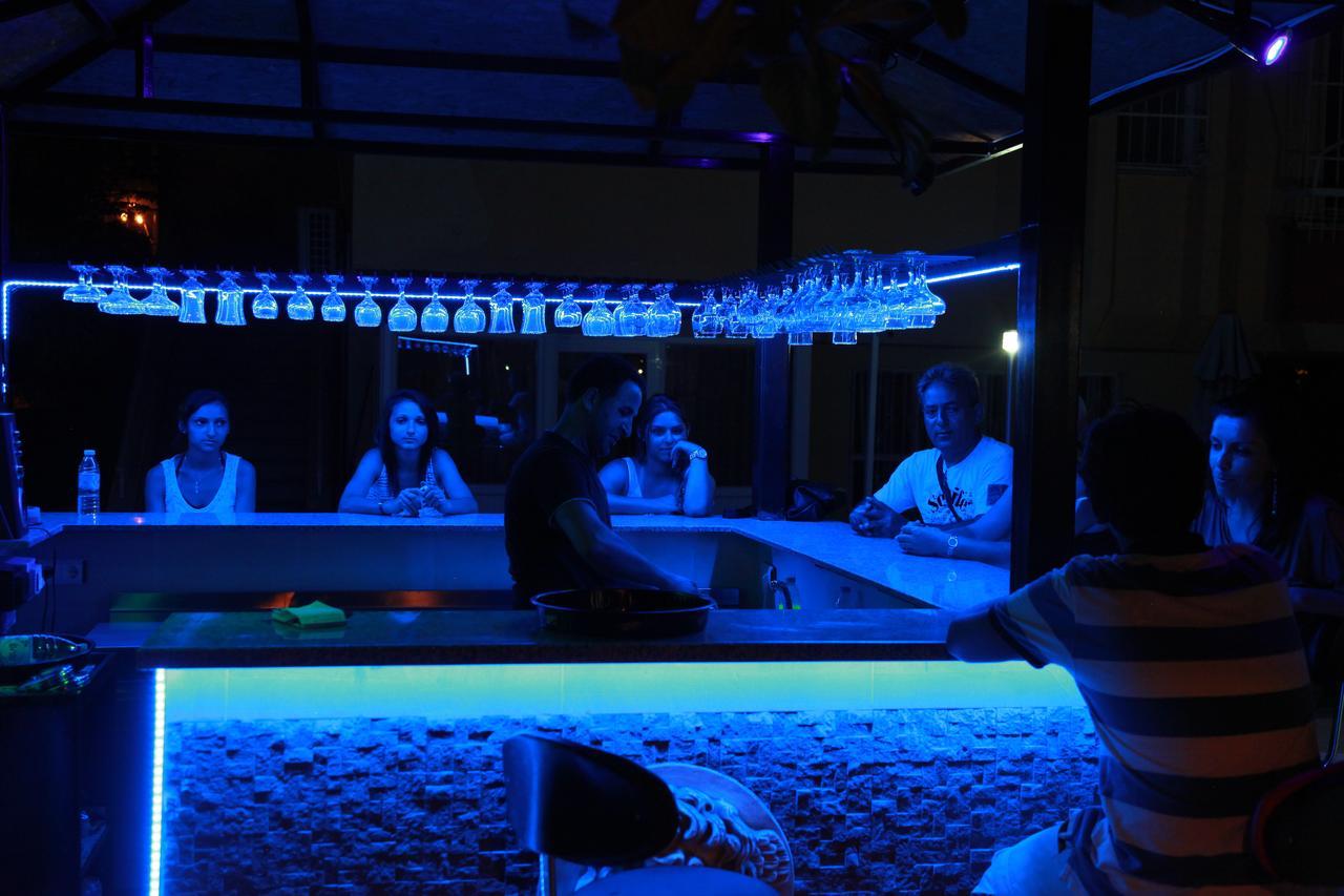 Otel Guenduez Antalya Buitenkant foto